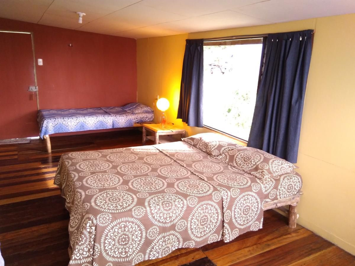 Bed and Breakfast Iyok Ami à Cartago Extérieur photo